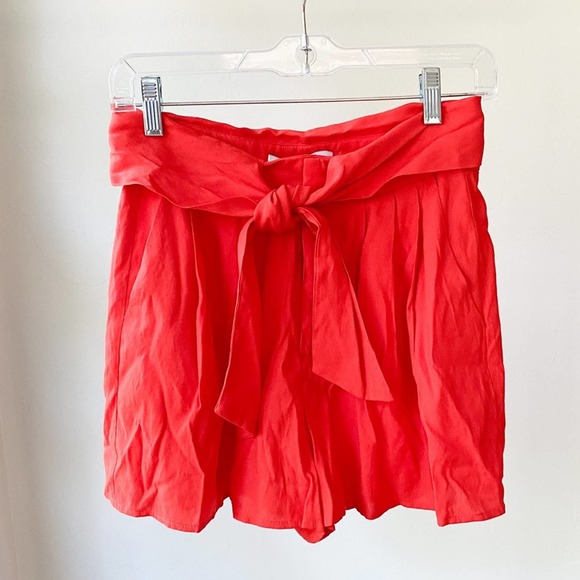 DO + BE Women's Bright Poppy Red Paperbag Waist Tie Shorts with Pockets sz S - Picture 1 of 8